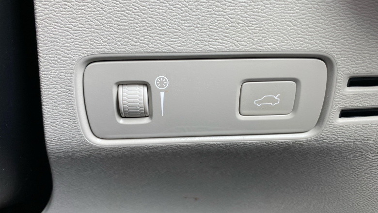 Volvo Xc40 1.5 T3 [163] Inscription Pro 5dr Geartronic Petrol Estate